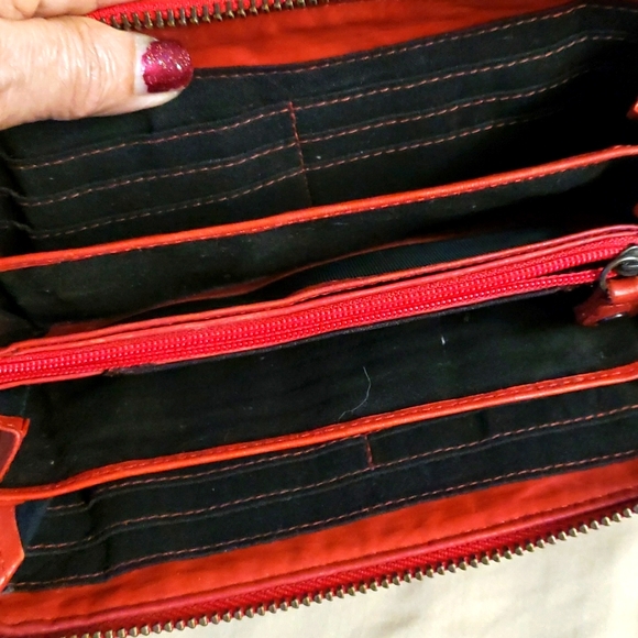 Ashwood Woven Genuine Red Leather Zip Around Wallet 7” x 4” / 17 Card Holder. - Picture 4 of 14